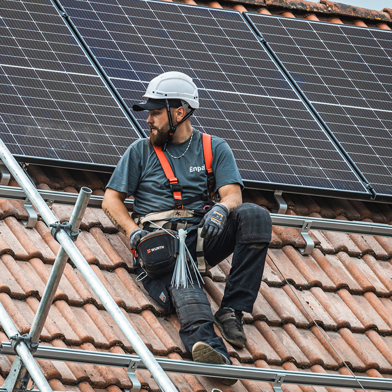 64f1e390ba4f53a0a5939665_Handwerker2